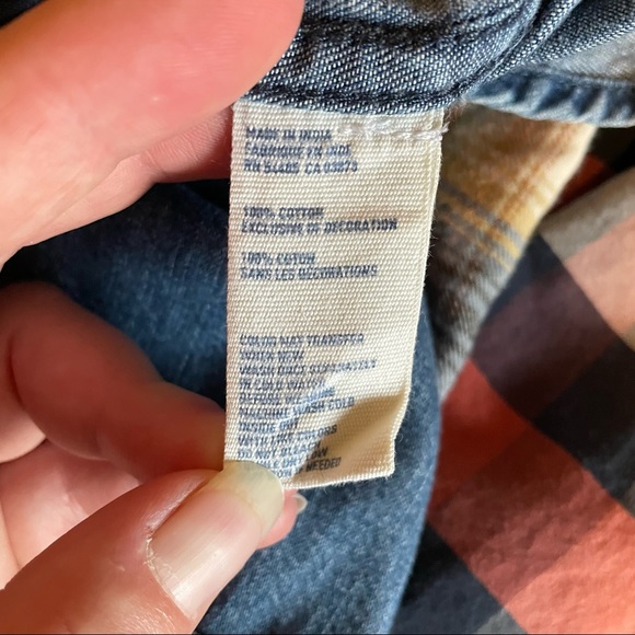 American Eagle Outfitters Denim Shirt Medium - Picture 6 of 8